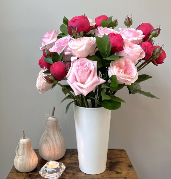 Jul - Mix of Red & Pink Garden Roses