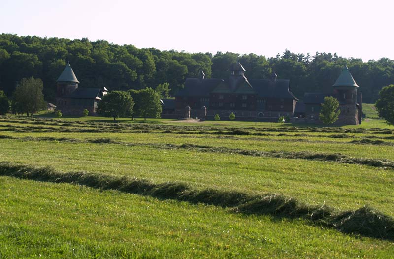 View approaching the Shelburne Farms Barn